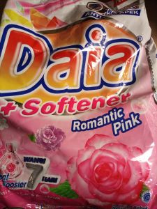 DAIA detergent + Softener Romantic Pink 1,6 kg
