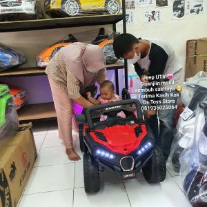 EJP 7704 Merah Jeep UTV Double Dinamo Import 