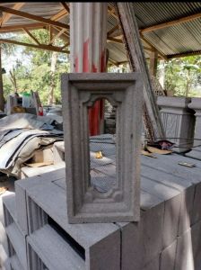 Roter Beton Minimalis R1. 02