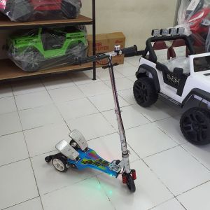 Skuter Genjot Biru RMB Body Kokoh 