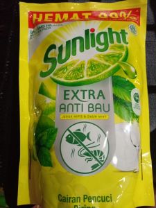 Sunlight Extra Anti Bau / Jeruk Nipis 650ml