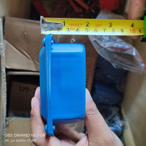 Tutup Terminal untuk dinamo 1 phase & 3 phase ( P 7,5cm, L 7,5cm, T 4,1cm )
