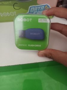 Flashdisk ROBOT 32GB