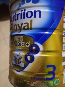 Nutrilon Royal 3 Vanilla / Madu 800gr