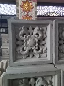 ROSTER 30X30 MAWAR GELUNG