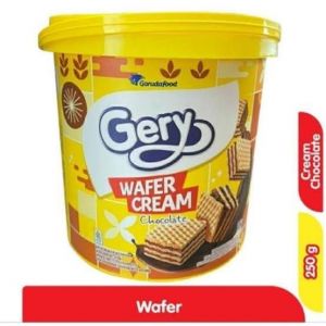 Gery wafer cream coklat 250 g Jar / timba