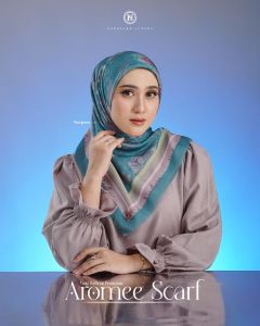 AROMEE SCARF BY NADHEERA