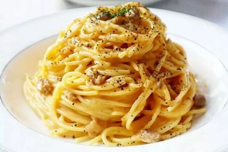 Mie Truffle carbonara 