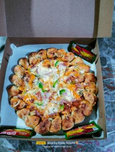 Pizza smokebeef moza pinggiran sosis