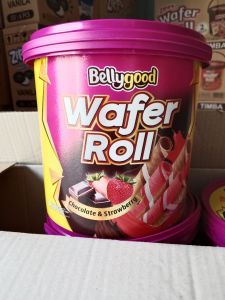 Bellygood Wafer Roll chocolate & Strawberry