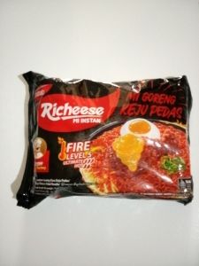 Richeese Mie Goreng Keju Pedas Level 5