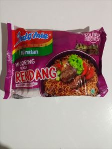 Indomie Goreng Kuliner Indonesia Rendang / Kebab Rendang