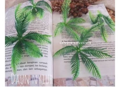5pcs Ornamen Daun Nyiur 