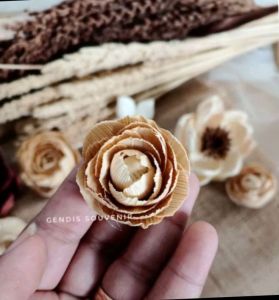 klobot jagung Peony S