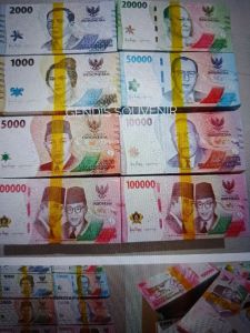 Uang mainan versi terbaru 