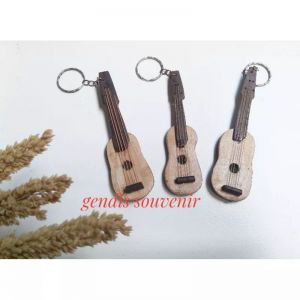 100biji gantungan kunci gitar 