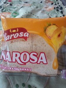 Roti Narosa/Coy/Aoka Gulung Cokelat Keju Kelapa