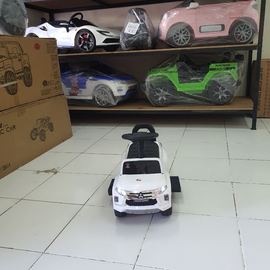 K 603C Putih Mini Pajero no Garansi