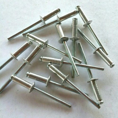 Paku Rivet
