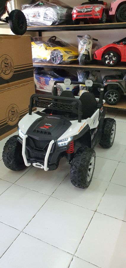 NW 17 Putih Jeep Desert Offroad 4 wd
