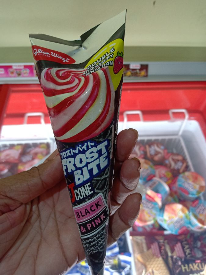 FB cone black & pink