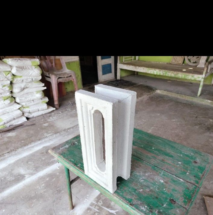 Roster Beton Minimalis 15X35 KAYU R1. 06