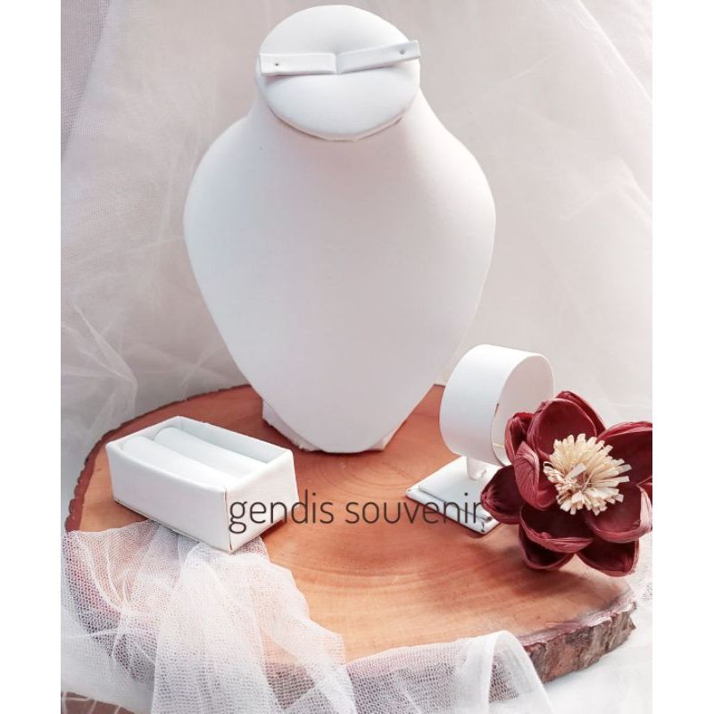 Manekin perhiasan satu set - tempat display perhiasan - mahar - mas kawin
