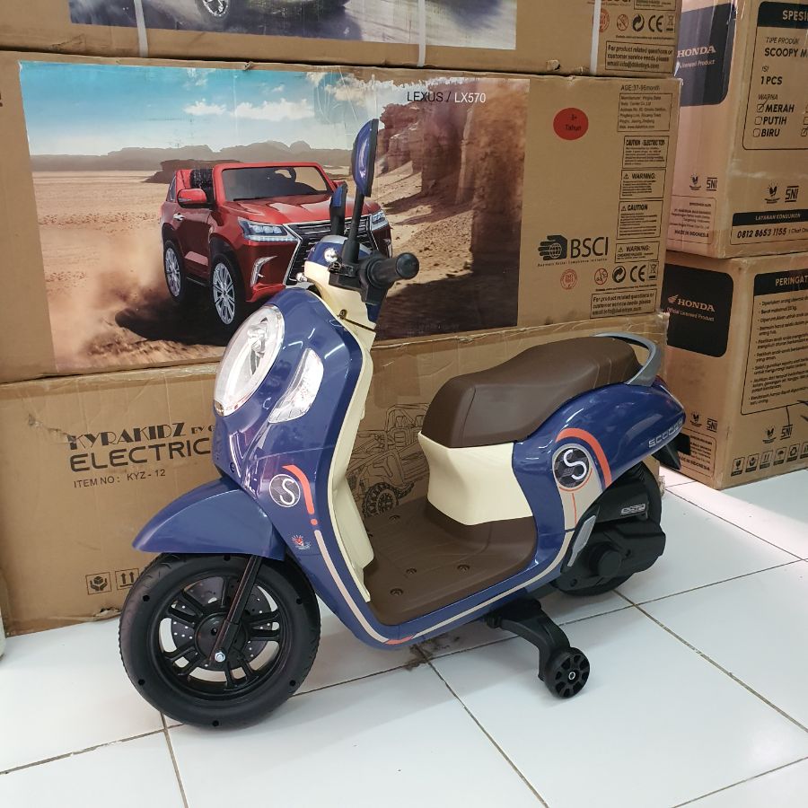 M 999 Biru Motor Scoopy Lisensi Model Baru