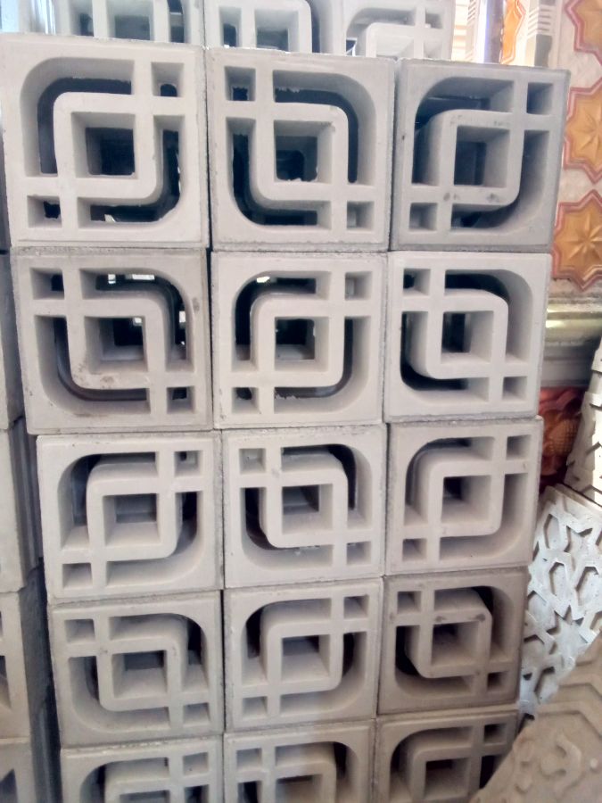 ROSTER 20X20 KOTAK LENGKUNG