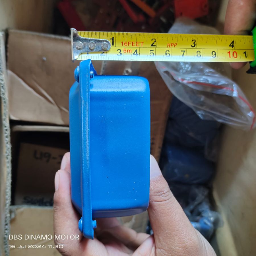 Tutup Terminal untuk dinamo 1 phase & 3 phase ( P 7,5cm, L 7,5cm, T 4,1cm )