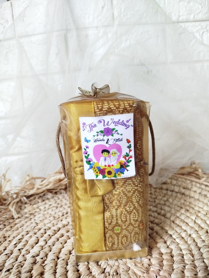 Souvenir tempat tisu