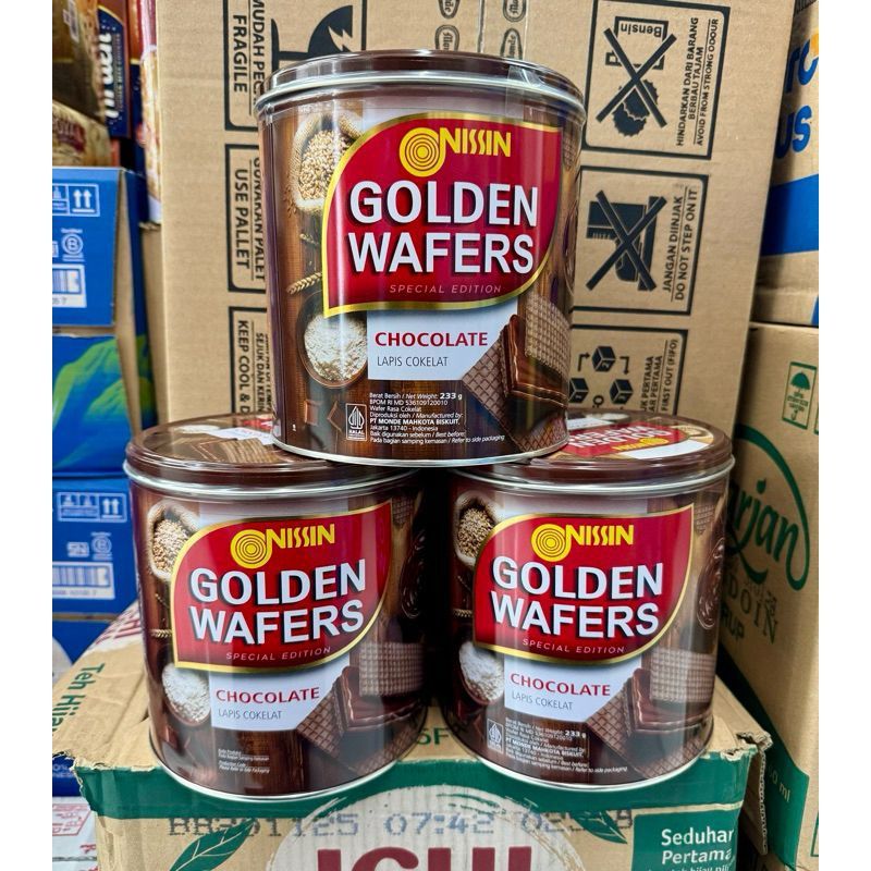 GOLDEN KALENG WAFER COKLAT 300 GR