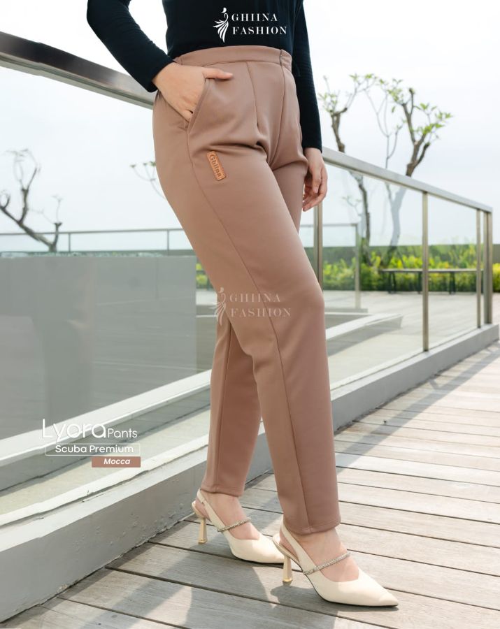 LYORA PANTS  BY GHINA
