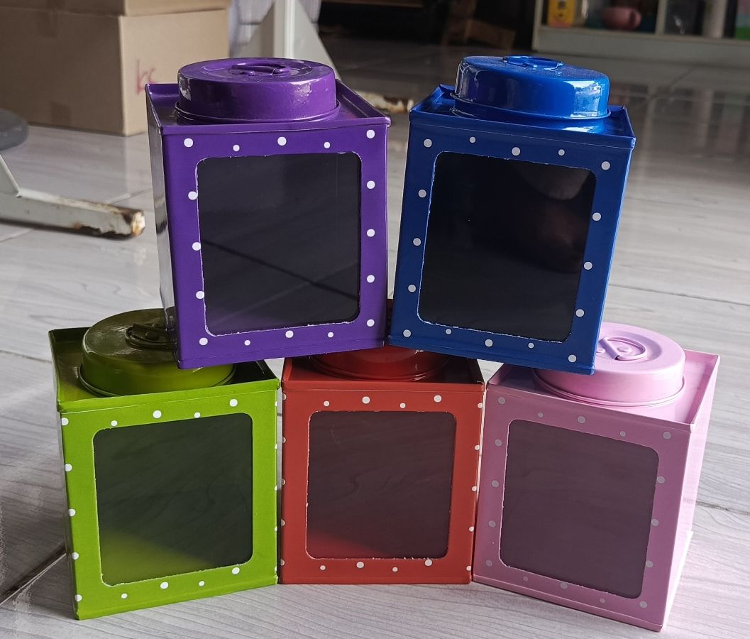 TOPLES KALENG POLKADOT SIZE M 9X9X11CM