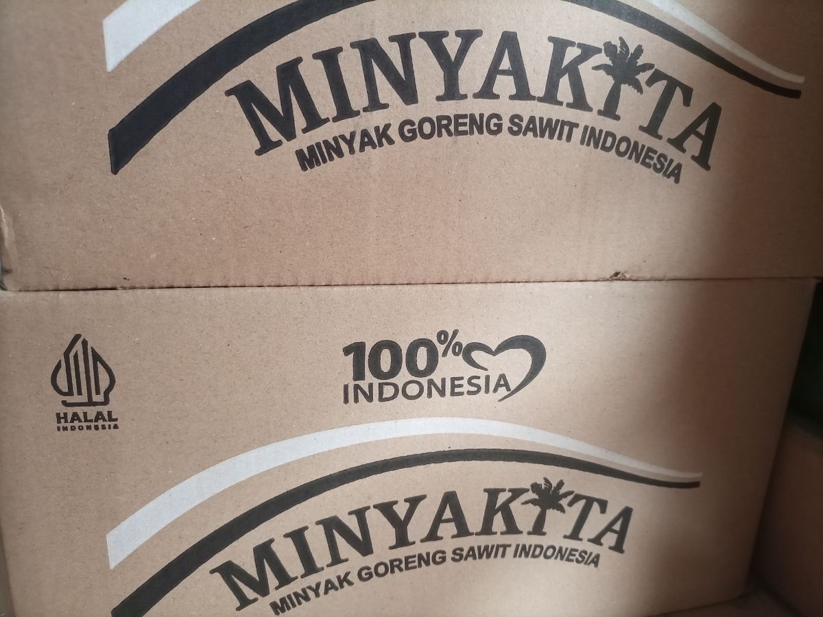 Minyakita Pouch 1L (Satu Dus, Isi 12)