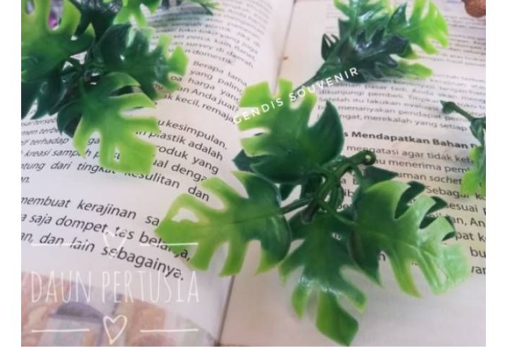 5PCS RUMPUT DAUN PERTUSIA ARTIFICIAL 