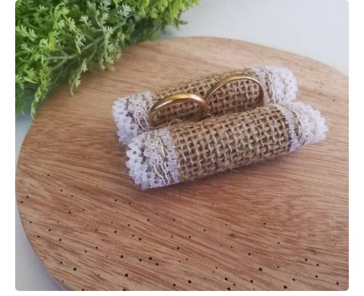 Tempat cincin goni renda Burlap cincin renda