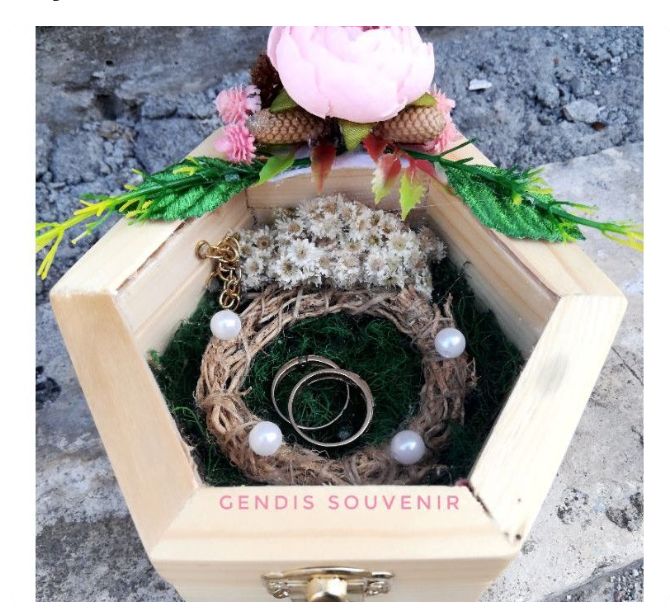 (RRB02) ring box rustic box cincin kayu rustic sudah di hias