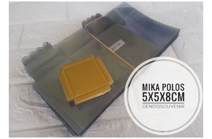 Mika souvenir gelas