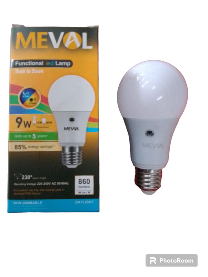 Meval- Funcional Led Lamp (9 Watt)