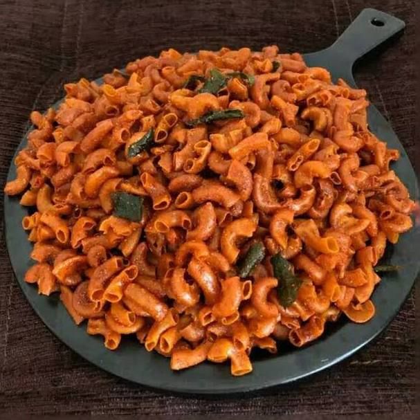 Makaroni pipa pedas daun jeruk 