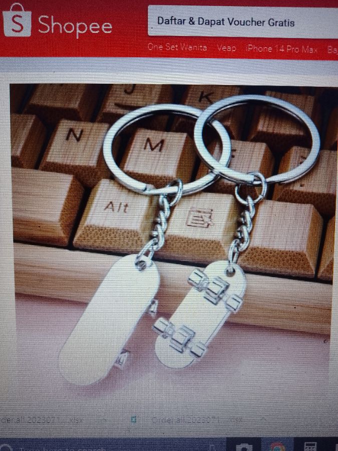 Keychain couple skateboard stainless steel 