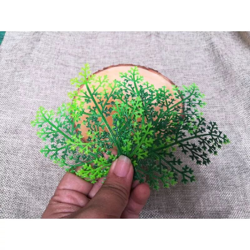 5pcs daun Cemara artificial 
