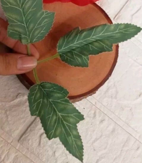 Daun artificial D4