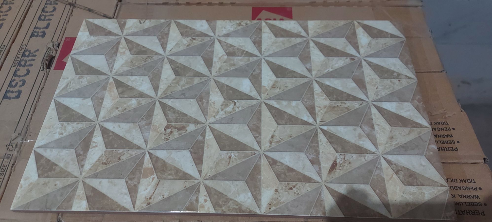 Evora cream decor 25 x 40