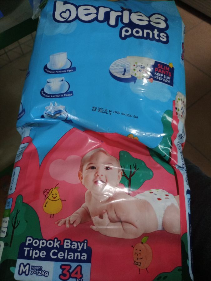 Berries Slim Pants M34
