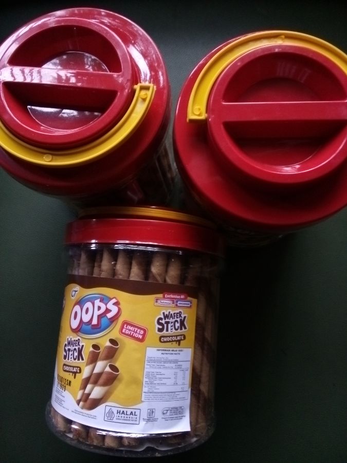 Oops Wafer Stick 
