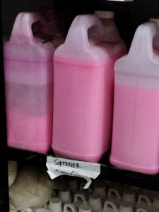 Bahan softener. Softener cair rospoder softener