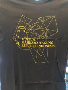 Baju Museum MA Hitam 