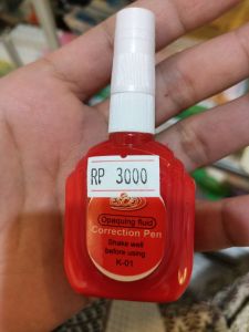 Tipex merah